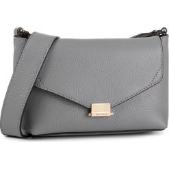 Torebka COCCINELLE - EV3 Mini Bag E5 EV3 55 L6 07 Glass Y05. Szare listonoszki damskie Coccinelle, bez wzorów, ze skóry, bez dodatków. Za 749,00 zł.