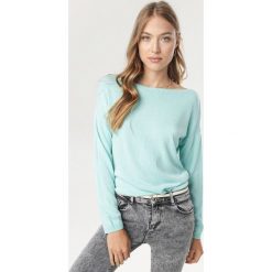 Miętowy Sweter Kimoseis. Zielone swetry damskie Born2be, uniwersalny, bez wzorów, bez rękawów, bez kaptura. Za 139,99 zł.
