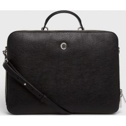 Tommy Hilfiger - Torba na laptopa. Czarne torby na laptopa marki TOMMY HILFIGER, w paski, z materiału. Za 579,90 zł.