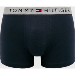 Tommy Hilfiger - Bokserki. Szare bokserki męskie TOMMY HILFIGER, bez wzorów, z elastanu. W wyprzedaży za 79,90 zł.