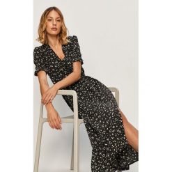 Answear - Sukienka Answear Lab. Czarne sukienki damskie ANSWEAR, na co dzień, s, bez wzorów, z poliesteru, casualowe, bez kołnierzyka, z krótkim rękawem, krótkie, mini, rozkloszowane. Za 149,90 zł.