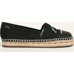 Karl Lagerfeld - Espadryle. Czarne espadryle damskie KARL LAGERFELD, bez wzorów, ze skóry, bez obcasa, na obcasie. W wyprzedaży za 399,90 zł.