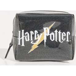 Kosmetyczka Harry Potter - Czarny. Czarne kosmetyczki damskie Sinsay, bez wzorów. W wyprzedaży za 14,99 zł.