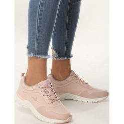Różowe Buty Sportowe Judge. Różowe buty sportowe damskie Born2be, bez wzorów, sportowe. Za 109,99 zł.