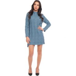 Sukienka "Mag" w kolorze niebieskim. Niebieskie sukienki damskie Scarlet Jones, l, bez wzorów, ze splotem, ze stójką, bez rękawów, mini. W wyprzedaży za 165,95 zł.