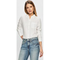 Wrangler - Koszula. Białe bluzki damskie Wrangler, l, bez wzorów, z wiskozy, klasyczne, z klasycznym kołnierzykiem, z długim rękawem. W wyprzedaży za 149,90 zł.