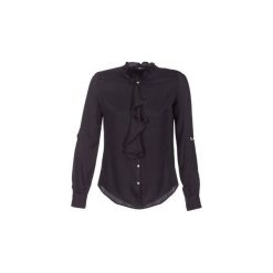 Koszule Guess OLINDA. Czarne koszule damskie Guess, s, z aplikacjami, bez kołnierzyka, bez rękawów. Za 207,20 zł.