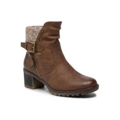 GO SOFT 9717-18808B-14R Camel. Brązowe botki damskie GO SOFT, ze skóry ekologicznej, bez obcasa, bez zapięcia. Za 199,99 zł.