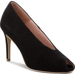 Szpilki L37 - Casual Z11 Czarny. Czarne półbuty damskie L37, na co dzień, bez wzorów, ze skóry, eleganckie, bez obcasa, na obcasie, bez zapięcia. W wyprzedaży za 369,00 zł.