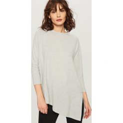 T-shirty damskie: Asymetryczna koszulka – Jasny szar