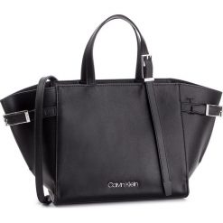Torebka CALVIN KLEIN - Extended Tote K60K605336 001. Czarne torebki klasyczne damskie Calvin Klein, bez wzorów, ze skóry ekologicznej, klasyczne, bez dodatków. Za 699,00 zł.