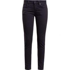 DRYKORN PAY Jeans Skinny Fit black. Czarne boyfriendy damskie DRYKORN, z bawełny. Za 549,00 zł.
