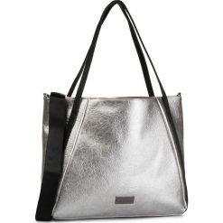 Torebka MONNARI - BAG8170-022 Silver. Szare torebki klasyczne damskie Monnari, bez wzorów, ze skóry ekologicznej, klasyczne, na ramię, bez dodatków. W wyprzedaży za 139,00 zł.