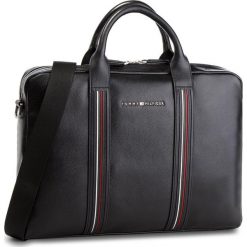Torba na laptopa TOMMY HILFIGER - Inlay Leather Comput AW0AW03603 002. Czarne torby na laptopa TOMMY HILFIGER, bez wzorów, ze skóry ekologicznej, sportowe. W wyprzedaży za 729,00 zł.
