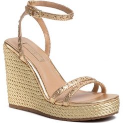 Espadryle LIU JO - Lucy 01 SA0063 P0231 Gold 00529. Żółte espadryle damskie Liu Jo, bez wzorów, ze skóry, bez obcasa, na obcasie. W wyprzedaży za 439,00 zł.