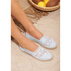 Niebieskie Espadryle Satisfyingly. Niebieskie espadryle damskie Born2be, bez wzorów, bez obcasa. W wyprzedaży za 44,99 zł.