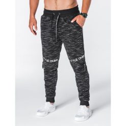 Spodnie męskie dresowe P637 - czarne. Czarne spodnie męskie Ombre Clothing, s, z aplikacjami, z bawełny. Za 49,00 zł.
