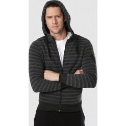 Ciemnoszara Bluza Haliva. Szare bluzy męskie Born2be, xl, bez wzorów, bez kołnierzyka, bez rękawów, bez kaptura. Za 69,99 zł.