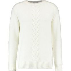 Swetry klasyczne męskie: New Look INSERT CABLE CREW Sweter cream