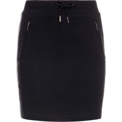 Spódnica ołówkowa Calvin Klein Jeans Monogram J20J212176. Czarne spódniczki damskie Calvin Klein Jeans, m, bez wzorów, z bawełny, mini, ołówkowe. W wyprzedaży za 199,00 zł.