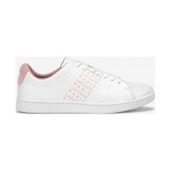 Lacoste Carnaby Tenisówki Biały. Białe trampki i tenisówki damskie Lacoste, bez wzorów, ze skóry, bez zapięcia. Za 498,95 zł.