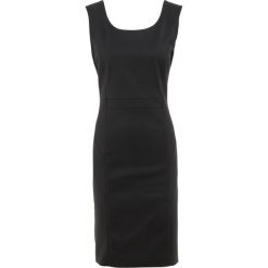 Patrizia Pepe Sukienka etui nero. Czarne sukienki marki Patrizia Pepe, z bawełny. Za 1079,00 zł.