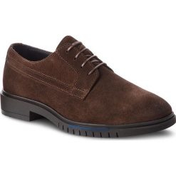 Półbuty TOMMY HILFIGER - Flexible Dressy Sued FM0FM01736 Coffee Bean 212. Pomarańczowe półbuty męskie TOMMY HILFIGER, na co dzień, bez wzorów, ze skóry, bez zapięcia. W wyprzedaży za 389,00 zł.