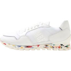 Tenisówki męskie: Bikkembergs Tenisówki i Trampki white