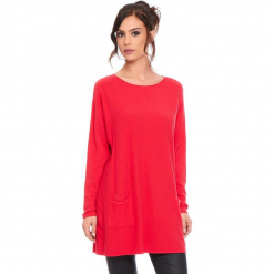 Sweter "Marlone" w kolorze czerwonym. Czerwone swetry klasyczne damskie marki Cosy Winter, s, ze splotem, z okrągłym kołnierzem. W wyprzedaży za 181,95 zł.