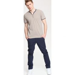 T-shirt krótki rękaw męski gładki. Brązowe t-shirty męskie m, z jeansu, krótkie. W wyprzedaży za 29,99 zł.