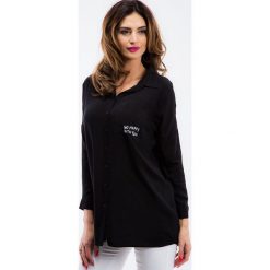 Czarna Koszula z Napisami 1149. Czarne koszule damskie Fasardi, s, z napisami, bez kołnierzyka, bez rękawów. Za 49,00 zł.