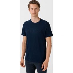Lacoste Koszulka Niebieski. Niebieskie podkoszulki męskie Lacoste, xxl, bez wzorów, z bawełny, bez kołnierzyka, krótkie. Za 262,95 zł.