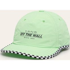 Vans - Czapka. Zielone czapki damskie Vans, z aplikacjami, z tkaniny. W wyprzedaży za 129,90 zł.