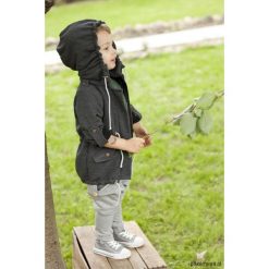 Dresowa parka grafit. Brązowe kurtki chłopięce marki Pakamera, na jesień, bez wzorów, z bawełny, bez kaptura. Za 134,00 zł.