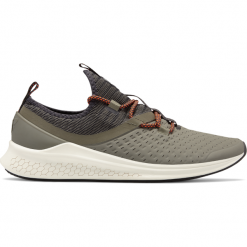 New Balance MLAZRHM. Brązowe buty sportowe męskie marki New Balance, z materiału, do biegania. W wyprzedaży za 199,99 zł.