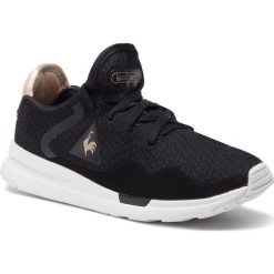 Sneakersy LE COQ SPORTIF - Solas 1910487 Black/Rose Gold. Czarne półbuty damskie le coq sportif, na co dzień, bez wzorów, z tworzywa sztucznego, bez obcasa, na płaskiej podeszwie, bez zapięcia. W wyprzedaży za 249,00 zł.