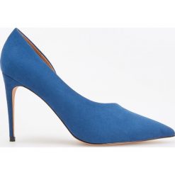Czółenka na wysokim obcasie - Granatowy. Niebieskie buty ślubne damskie marki Reserved, na wysokim obcasie. Za 159,99 zł.