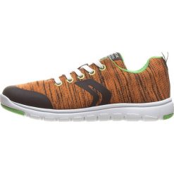 Sneakersy "Xunday" w kolorze pomarańczowym. Brązowe trampki chłopięce marki geox kids, z gumy, na sznurówki. W wyprzedaży za 129,95 zł.