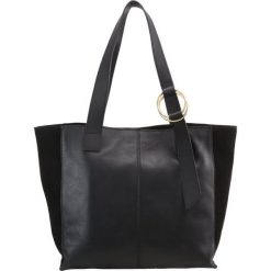 Mint&berry Torba na zakupy black. Czarne torby damskie na zakupy marki mint&berry. W wyprzedaży za 220,35 zł.