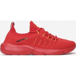 Czerwone Buty Sportowe Celapise. Żółte buty sportowe męskie Born2be, bez zapięcia. W wyprzedaży za 79,99 zł.