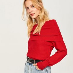 Sweter z obszernym golfem - Czerwony. Czerwone golfy damskie marki Reserved, s. Za 79,99 zł.