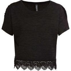 Shirt z koronką bonprix czarny. Czarne koszulki damskie bonprix, w koronkowe wzory, z koronki, z okrągłym kołnierzem. Za 59,99 zł.