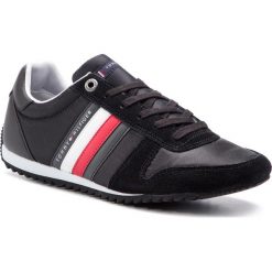 Sneakersy TOMMY HILFIGER - Essential Nylon Runner FM0FM02024 Black 990. Czarne sneakersy męskie TOMMY HILFIGER, na co dzień, bez wzorów, z zamszu, bez zapięcia. W wyprzedaży za 329,00 zł.