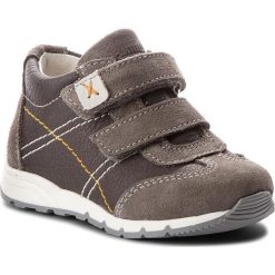 Sneakersy PRIMIGI - 1413955 M Grig. Szare trampki chłopięce Primigi, bez wzorów, ze skóry, na rzepy. W wyprzedaży za 189,00 zł.