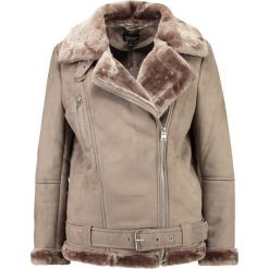 Topshop Kurtka ze skóry ekologicznej grey. Szare kurtki damskie marki Topshop, bez wzorów, z poliesteru, bez kaptura. W wyprzedaży za 367,20 zł.