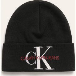 Calvin Klein Jeans - Czapka. Szare czapki damskie Calvin Klein Jeans, na zimę, bez wzorów, z bawełny. W wyprzedaży za 129,90 zł.