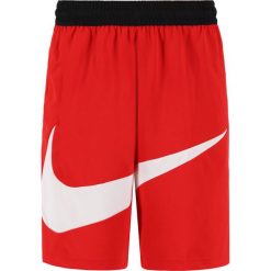 Szorty sportowe NIKE Dri-Fit BV9385. Czerwone spodnie męskie Nike, s, bez wzorów, z poliesteru, sportowe. Za 99,00 zł.