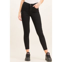 Jeansy Skinny Fit Levi's® 720™ High Rise 52797-0000. Czarne jeansy damskie s. W wyprzedaży za 339,00 zł.