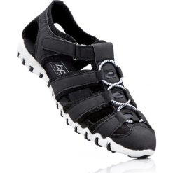 Sandały bonprix czarny. Czarne buty sportowe damskie marki bonprix, bez wzorów, sportowe, bez obcasa, na sznurówki. Za 74,99 zł.