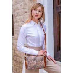 Skórzana listonoszka damska PAOLO PERUZZI GA303J - camel. Brązowe listonoszki damskie Paolo Peruzzi, w paski, ze skóry, na ramię, bez dodatków. Za 249,99 zł.